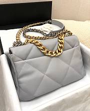 Chanel 19 Flap Bag Grey AS1161 30 x 20 x 10 cm - 4