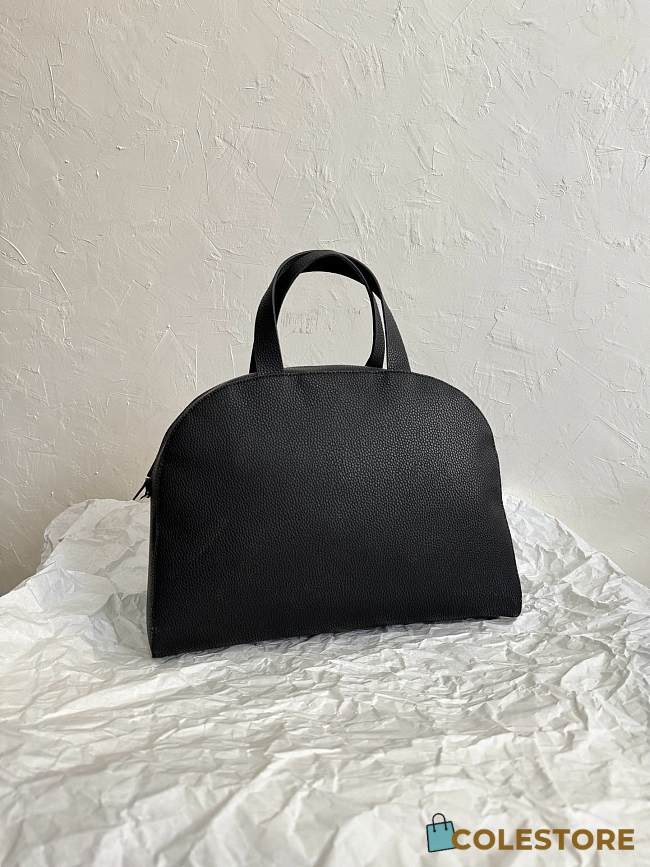 The Row Bowling Bag Black 33 x 15.5 x 22 cm - 1