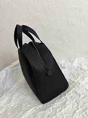 The Row Bowling Bag Black 33 x 15.5 x 22 cm - 2