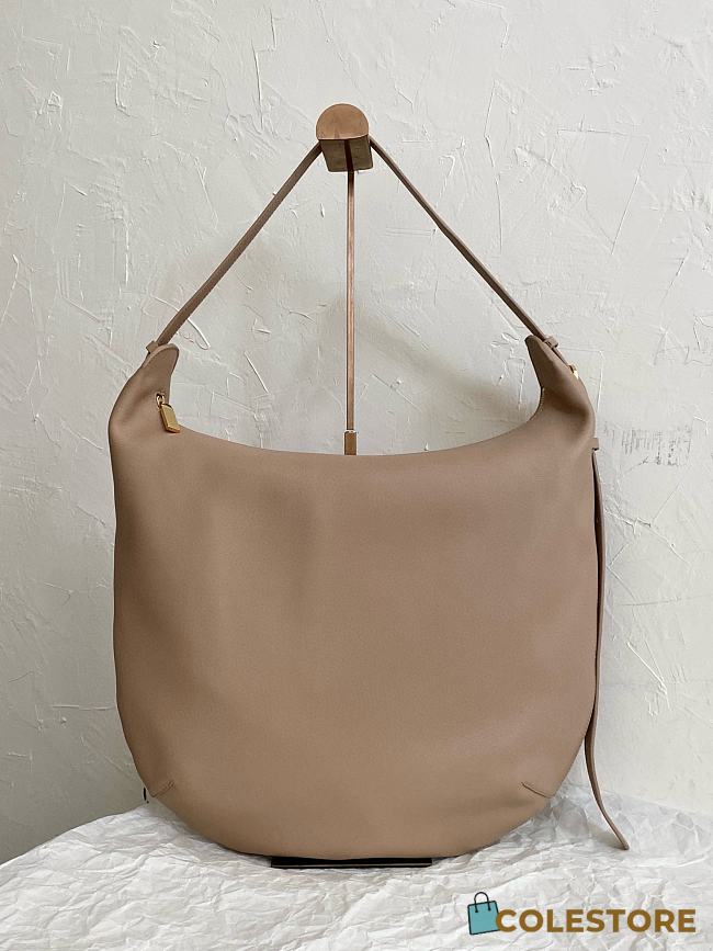 The Row Womens Allie N/S Leather Hobo Bag In Beige 40 x 8 x 37 cm - 1