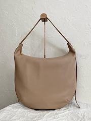 The Row Womens Allie N/S Leather Hobo Bag In Beige 40 x 8 x 37 cm - 1
