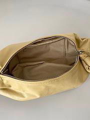 Lemaire Medium Soft Croissant Bag In Dusty Sage 18 cm - 3