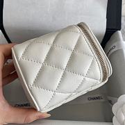 Chanel Medium Classic Box White 16 x 8 x 10 cm - 6