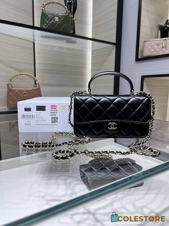 Chanel 24a Flap Bag Black 20 cm - 1