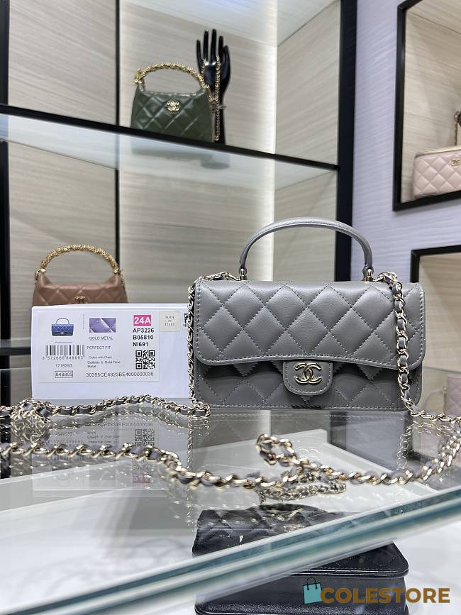 Chanel 24a Flap Bag Grey 20 cm - 1