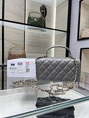 Chanel 24a Flap Bag Grey 20 cm - 3