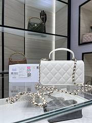 Chanel 24a Flap Bag White 20 cm - 5