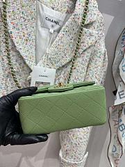 Chanel 24a Flap Bag Green 20 cm - 3