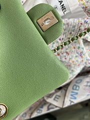 Chanel 24a Flap Bag Green 20 cm - 2