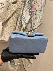Chanel 24a Flap Bag Blue 20 cm - 6