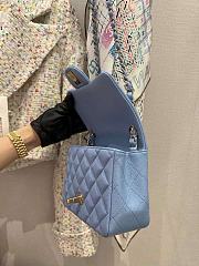 Chanel 24a Flap Bag Blue 20 cm - 5