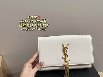 Saint Laurent Kate Tassel Meidum Shoulder Bag White 22 x 14 cm