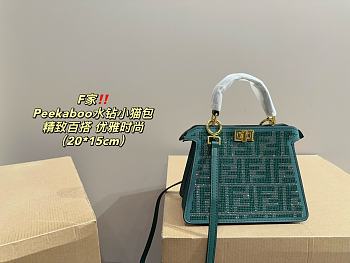 Fendi Peakaboo Green 20 x 15 cm