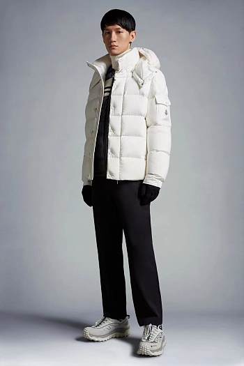 Moncler Vezere Down Jacket Men Black 