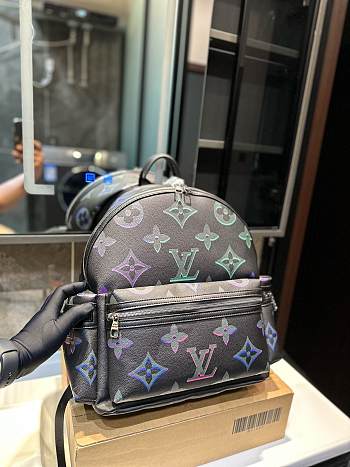 Louis Vuitton Discovery Backpack Black 32.5 x 40 cm
