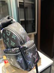 Louis Vuitton Discovery Backpack Black 32.5 x 40 cm - 2