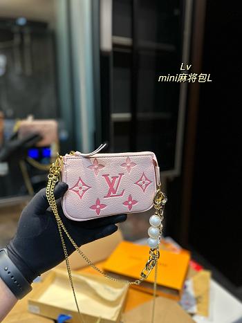 Louis Vuitton Mini Pochette Pink 15 x 10 cm