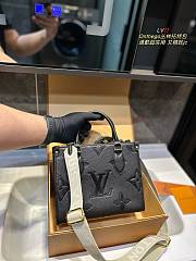 Louis Vuitton OnTheGo Black 25 cm - 1