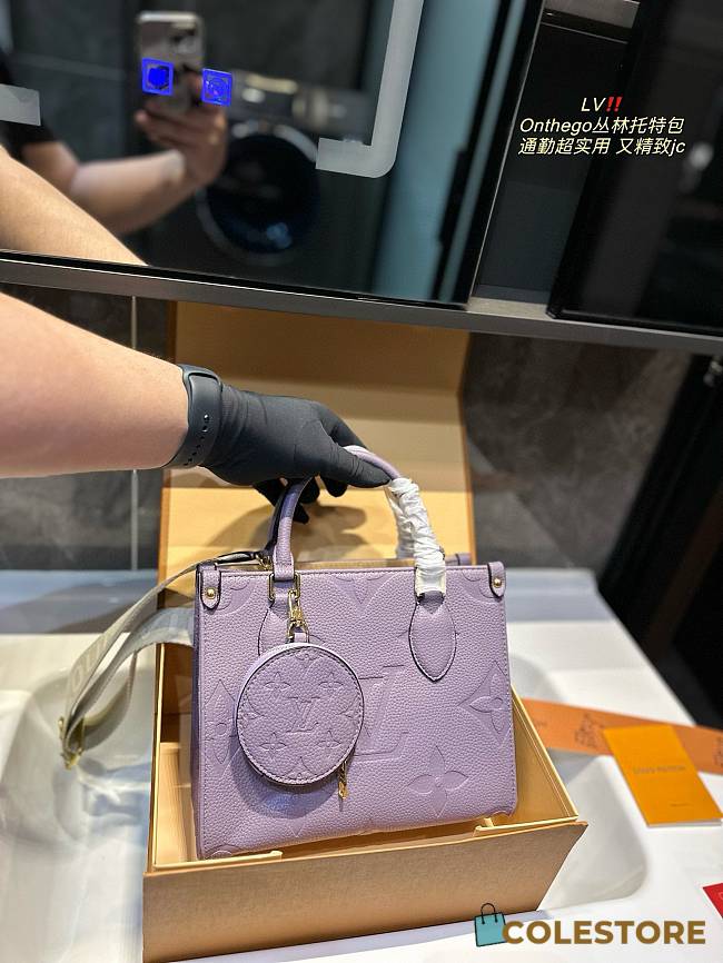 Louis Vuitton On The Go Purple 25 cm - 1