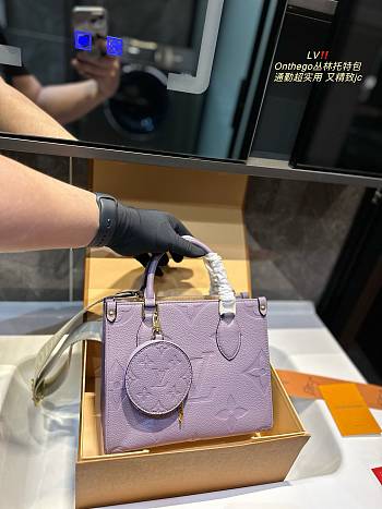 Louis Vuitton On The Go Purple 25 cm