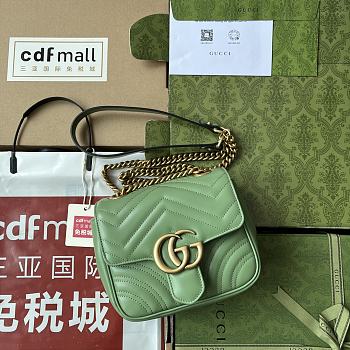 Gucci Marmont Mini Green 18 x 13.5 x 8 cm