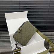 Coach Charter Green 13 x 20 cm - 2