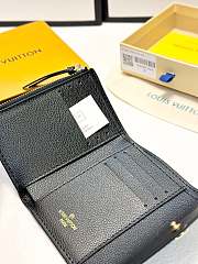 Louis Vuitton Circle Wallet Black 12 x 9 x 2.5 cm  - 4