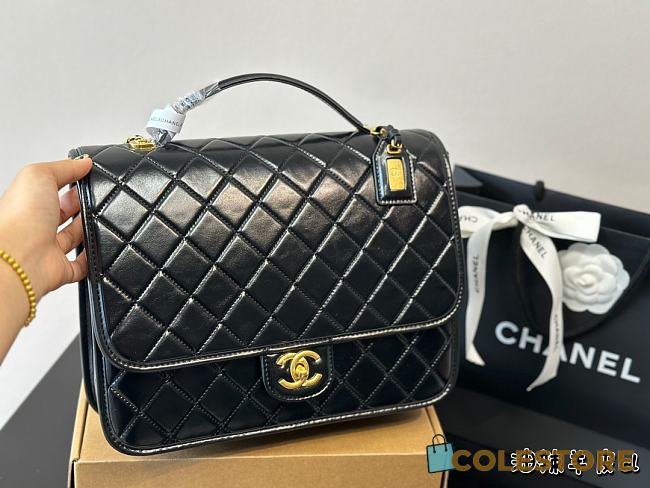 Chanel 22K Black Caviar Messenger Backpack 30 x 21 cm - 1