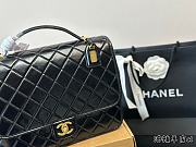 Chanel 22K Black Caviar Messenger Backpack 30 x 21 cm - 3