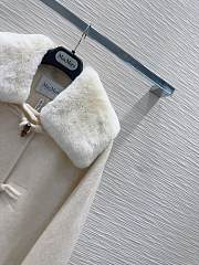 Max Mara Neck Fur Beige Coat - 3