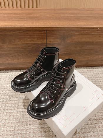 Alexander McQueen Boots Black With Pink Needle