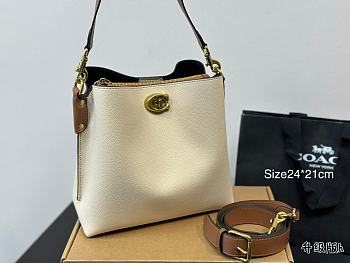Coach Willow Shoulder Bag Beige 24 x 21 cm