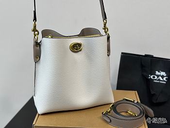 Coach Willow Shoulder Bag White 24 x 21 cm
