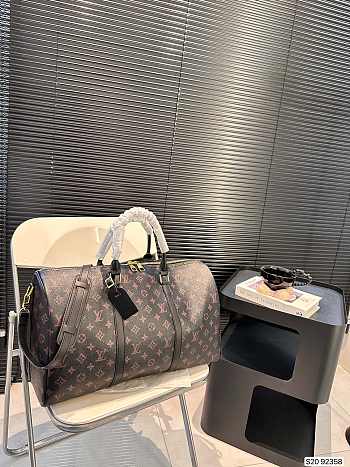 Louis Vuitton Keepall 45 x 26 cm 