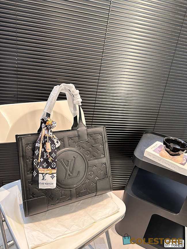Louis Vuitton Handbag 34 x 27 cm - 1