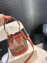 Coach City Bucket Bag 17 x 17.5 cm  - 1