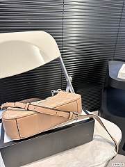 Coach Hand Bag 24 x 13 cm - 2