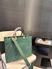 Fendi Diamond Handle Bag Green 35 x 29 cm - 6