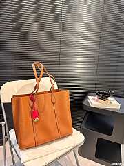 Tory Burch Perry Small Triple-Compartment Tote Brown 34 x 28 cm - 1
