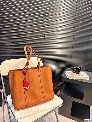 Tory Burch Perry Small Triple-Compartment Tote Brown 34 x 28 cm