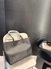 Tory Burch Perry Small Triple-Compartment Tote Beige 34 x 28 cm - 1