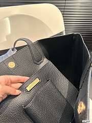 Tory Burch Perry Small Triple-Compartment Tote Beige 34 x 28 cm - 6