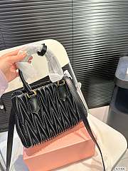 MiuMiu Hobo Black 20 x 15 cm - 4