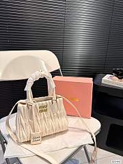 MiuMiu Hobo White 20 x 15 cm - 1