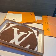 Louis Vuitton Big Logo Brown Scarf - 5