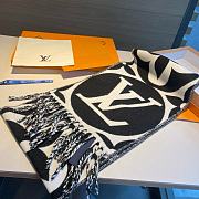 Louis Vuitton Big Logo Black Scarf - 4