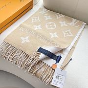 Louis Vuitton Beige Scarf - 3