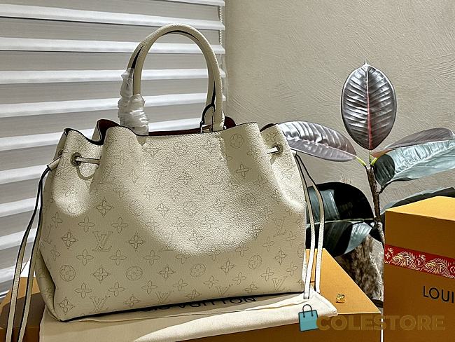 Louis Vuitton Mahina Bella Tote Ivory 33 x 24 x 13 cm - 1