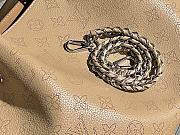Louis Vuitton Mahina Bella Tote Ivory 33 x 24 x 13 cm - 3