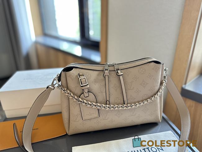 Louis Vuitton Bella Tote Beige 29 cm  - 1